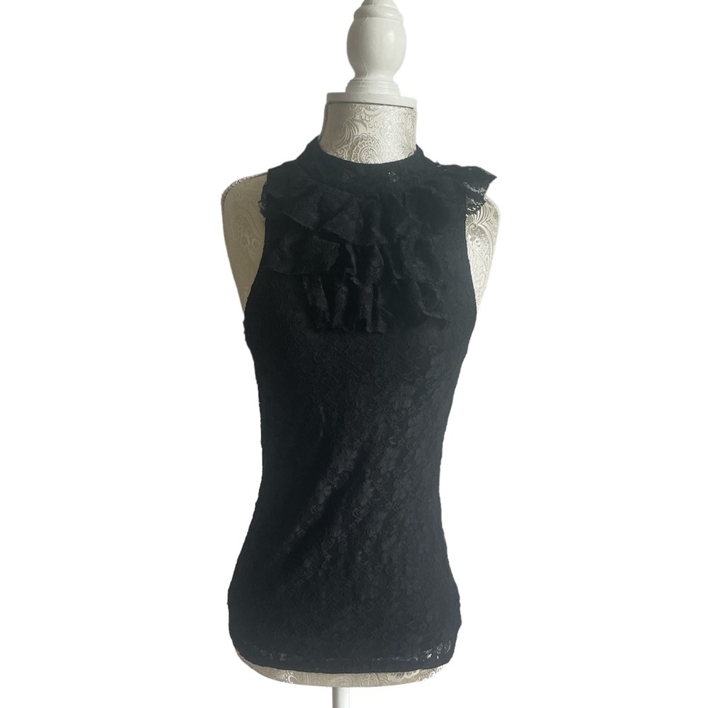 Grass collection lace top in size Small NWT!
